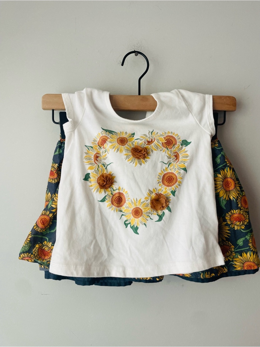 Issac Mizrahi Sunflower Set
